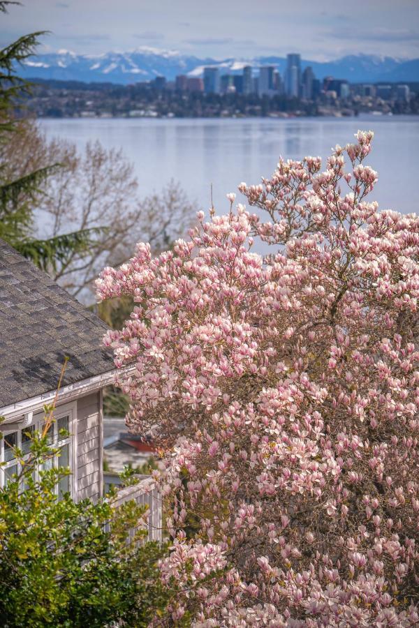 Sunrise On Lake Washington Villa Сиатъл Екстериор снимка